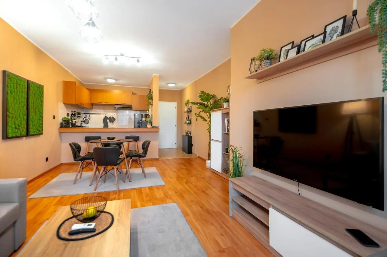 Apartment Cosy Green Apt Close To Macedonia Square Sofia
