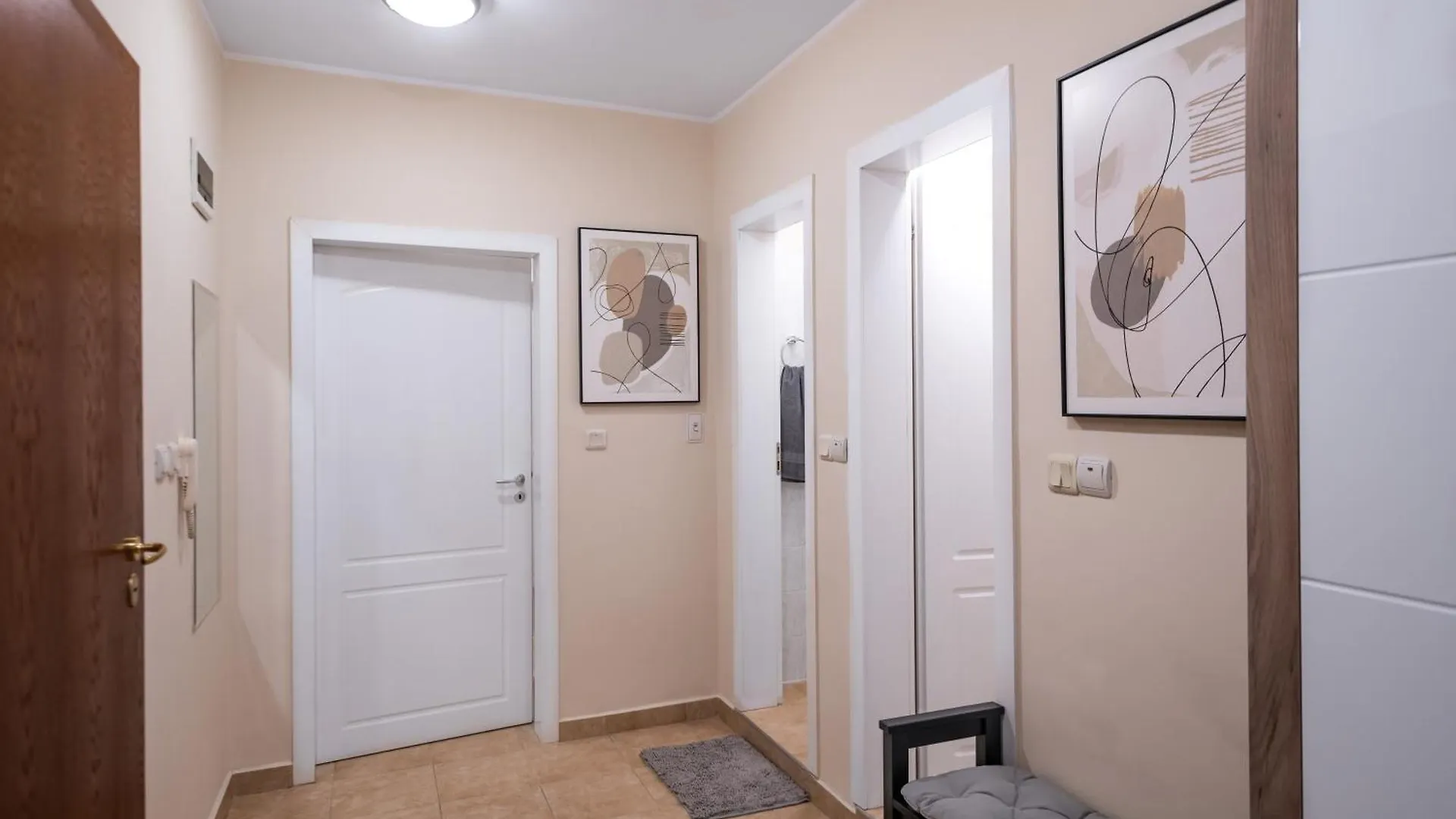Cosy Green Apt Close To Macedonia Square Sofia Apartment